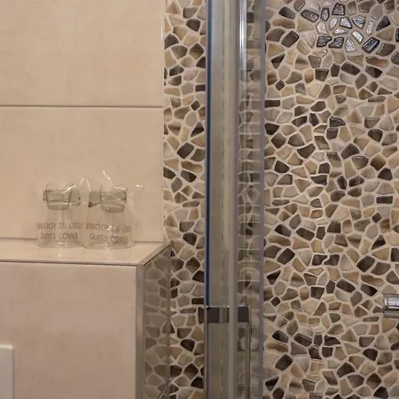 Capital Luxury 3* Σπλιτ